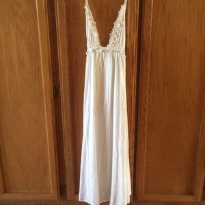 Long white forever 21 Maxi